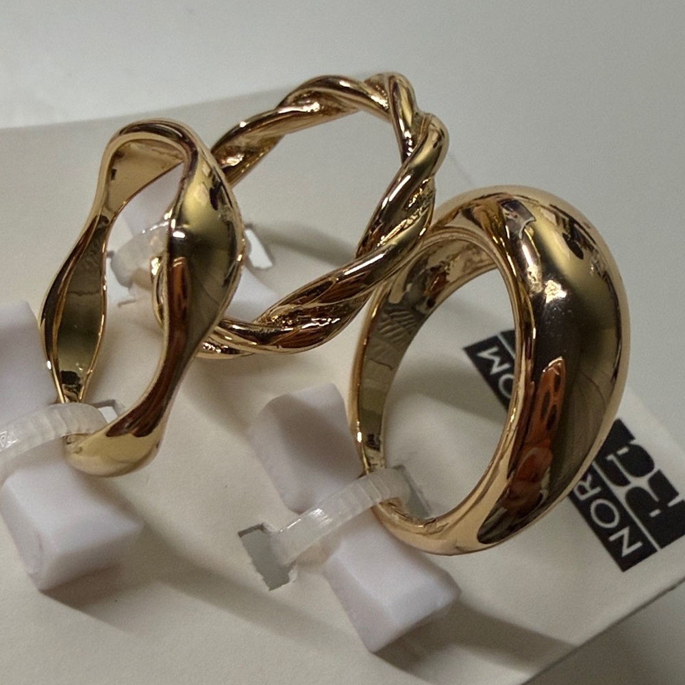 Elegant Gold Women's Jewelry Set